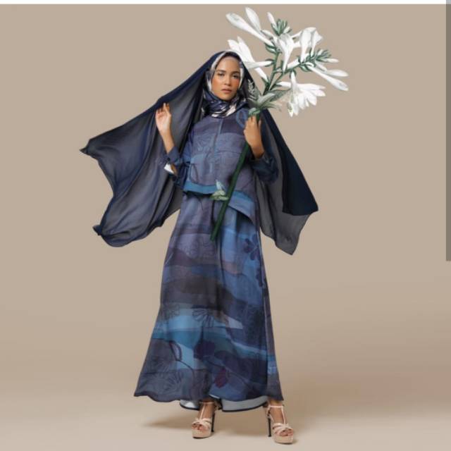 Naisya dress heaven lights