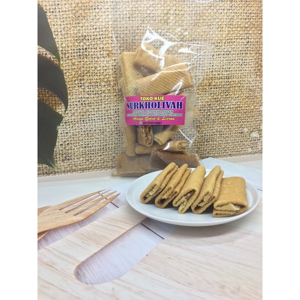 

semprong dompet rasa pisang 250gram