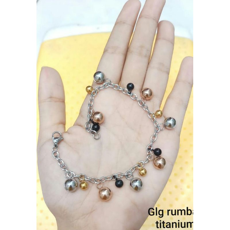 GELANG TITANIUM RUMBAY VARIASI BOLA BOLA 2 WARNA SILVER DAN EMAS