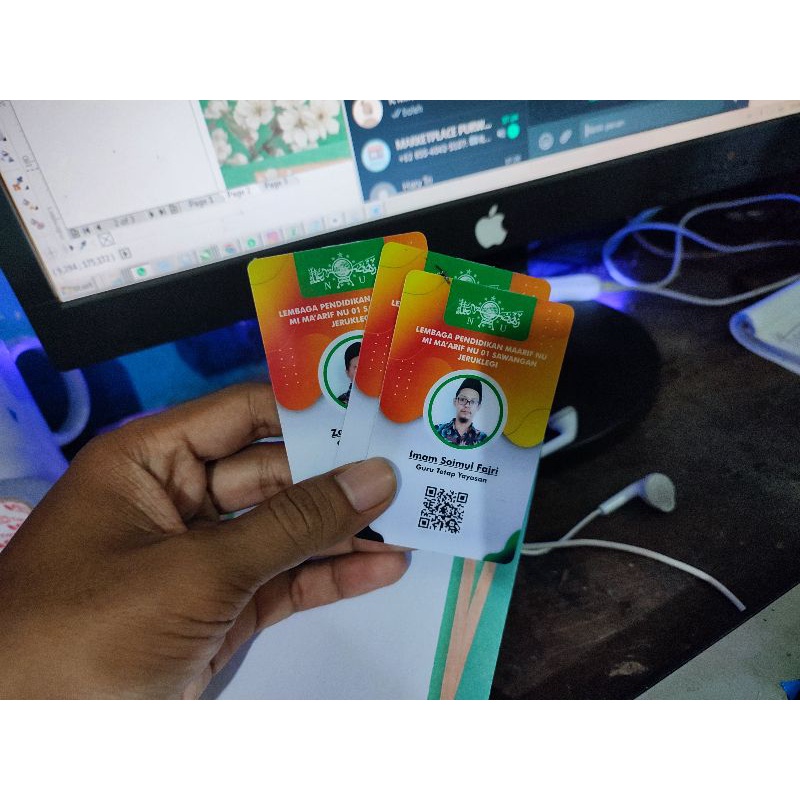 

Kartu ID Card