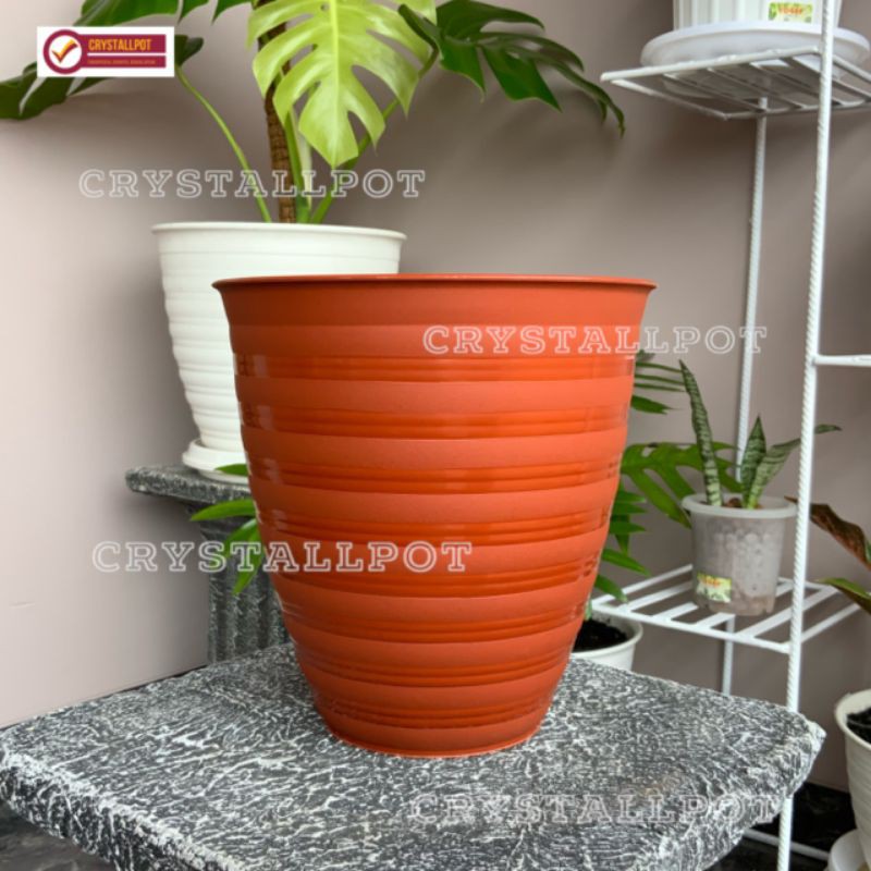 Pot bunga tanaman tawon merah bata tinggi 21cm - TP121B