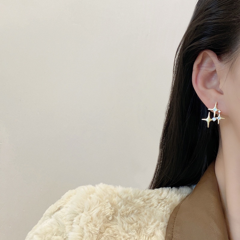 Anting Stud Desain Bintang Bahan S925 Silver Needle Aksen Zirkon