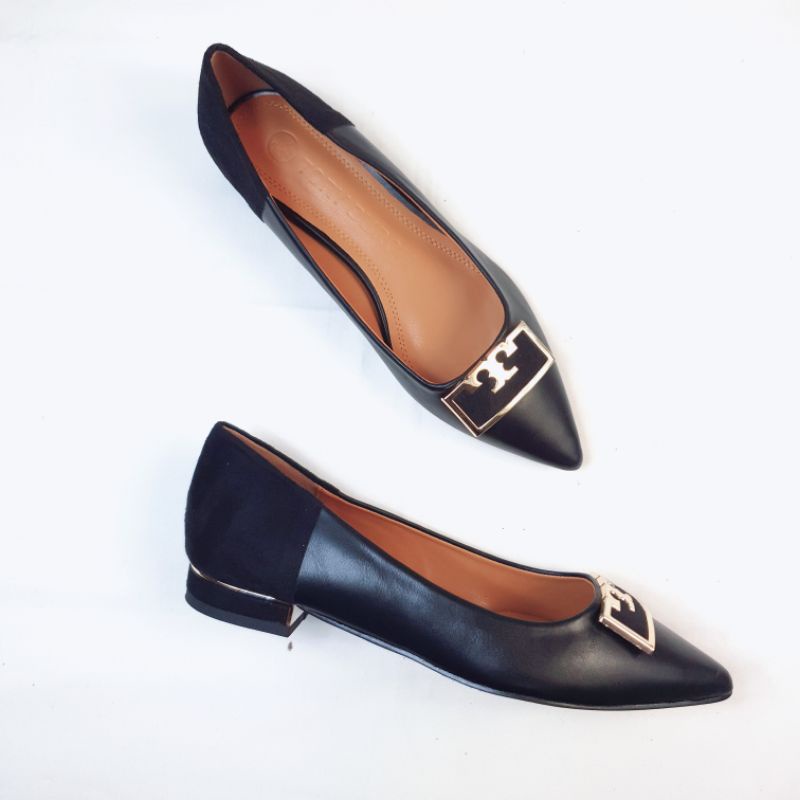 Tory Burch Low Heeled Flat Shoes