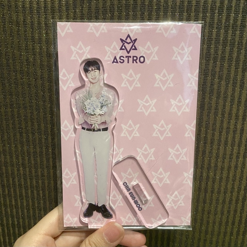 Standee Roroha Eunwoo