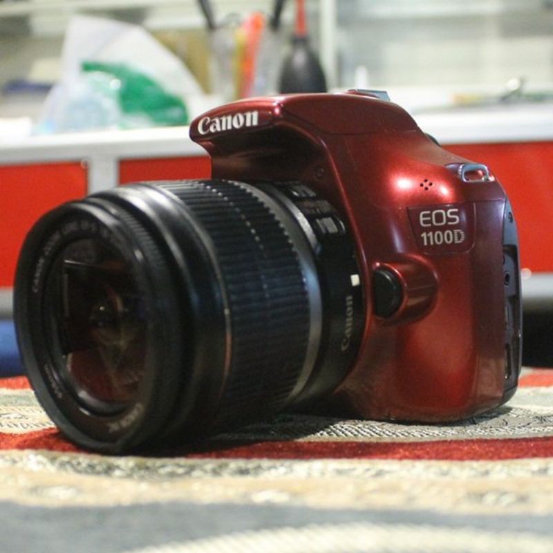 Kamera canon EOS 1100D