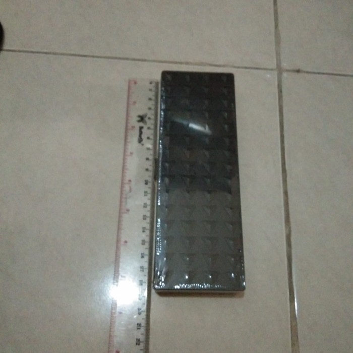 

Miniso pencil case,box plastik utk pena,kotak pensil,18.2x6.2x2.5cm - Hitam