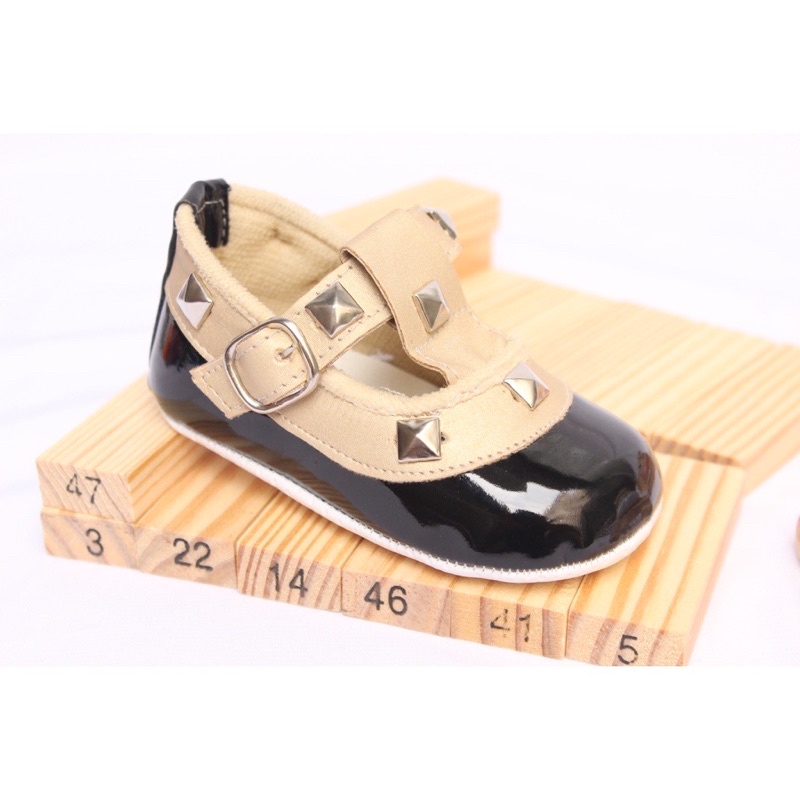 Sepatu Balet Piramid Sepatu baby pre walker anak belajar jalan / sepatu bayi gendong baby shoes