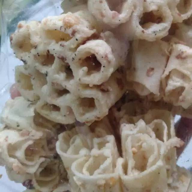 

seroja kacang/kembang goyang kacang