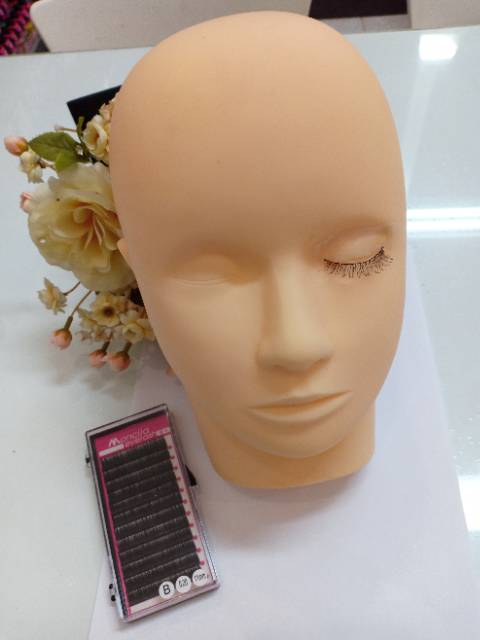 Mannequin Training Eyelash Extension