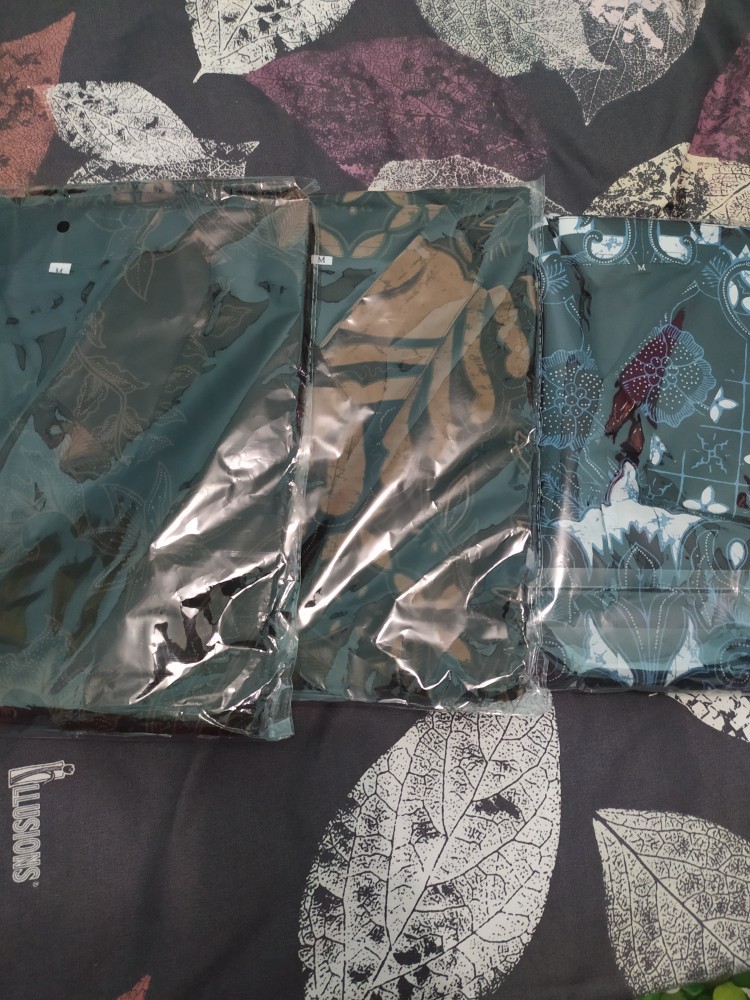 Kemeja Batik Pria Lengan Panjang Navy Lapis Furing Reguler Fit Katun Primisima Batik Solo