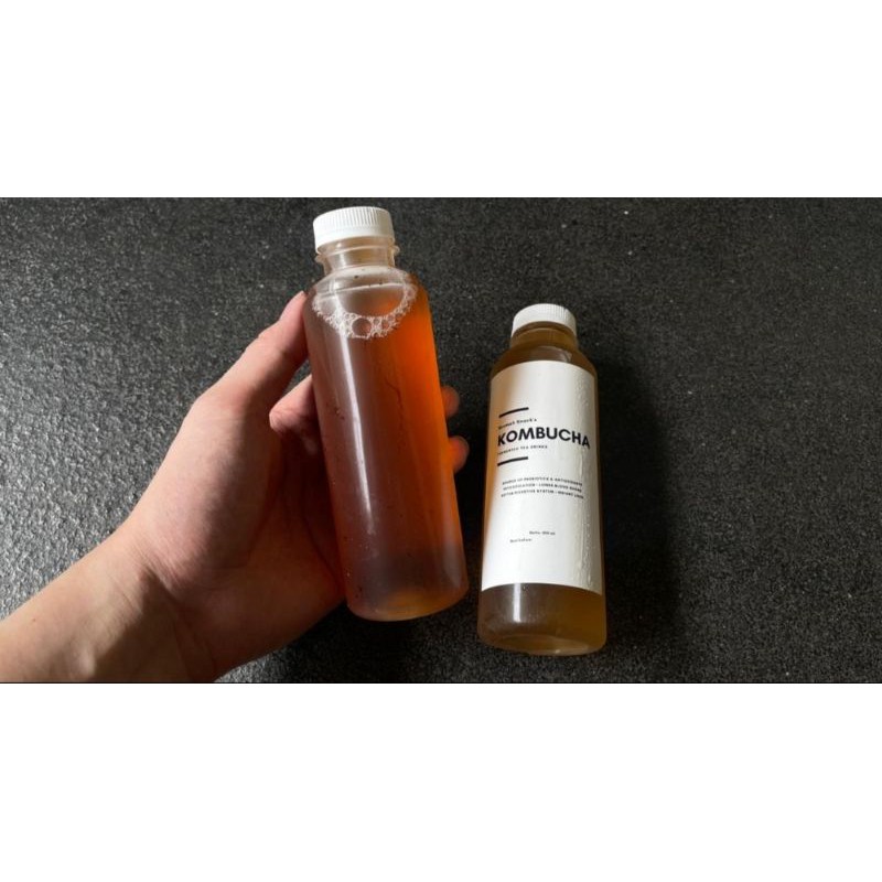 

Kombucha - Fermented Tea by Roemah Snack - Minuman Teh Kesehatan