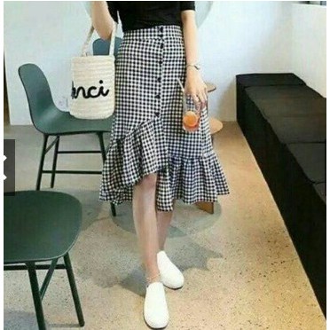 Rok Wanita - Rok Pendek Ruffle Asimetris