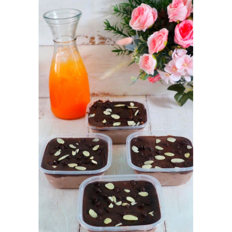 

Eclair Chocolate Dessert Box by Indah Patisserie