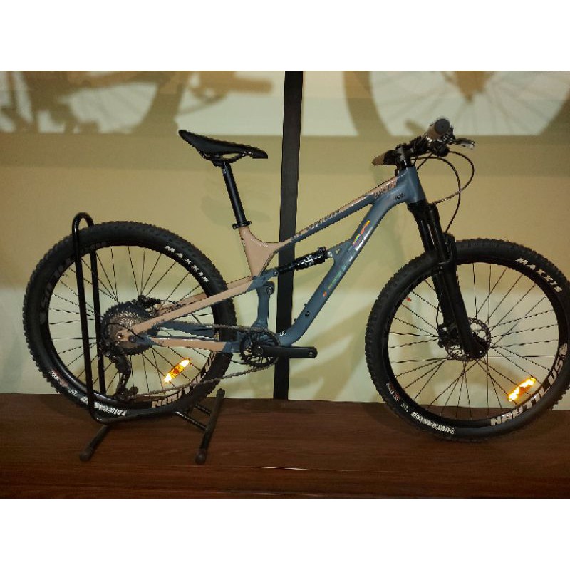 Sepeda mtb 27.5 inch United Epsilon T2