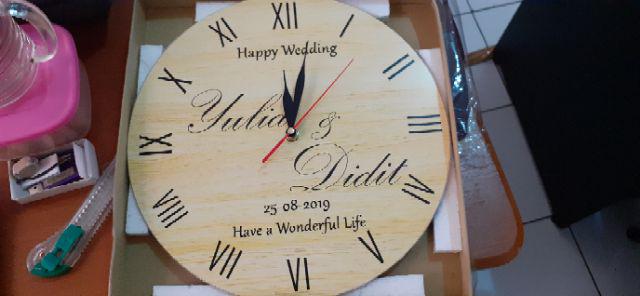 Jam Dinding Murah Kado Nikahan Ultah Kelulusan Custom