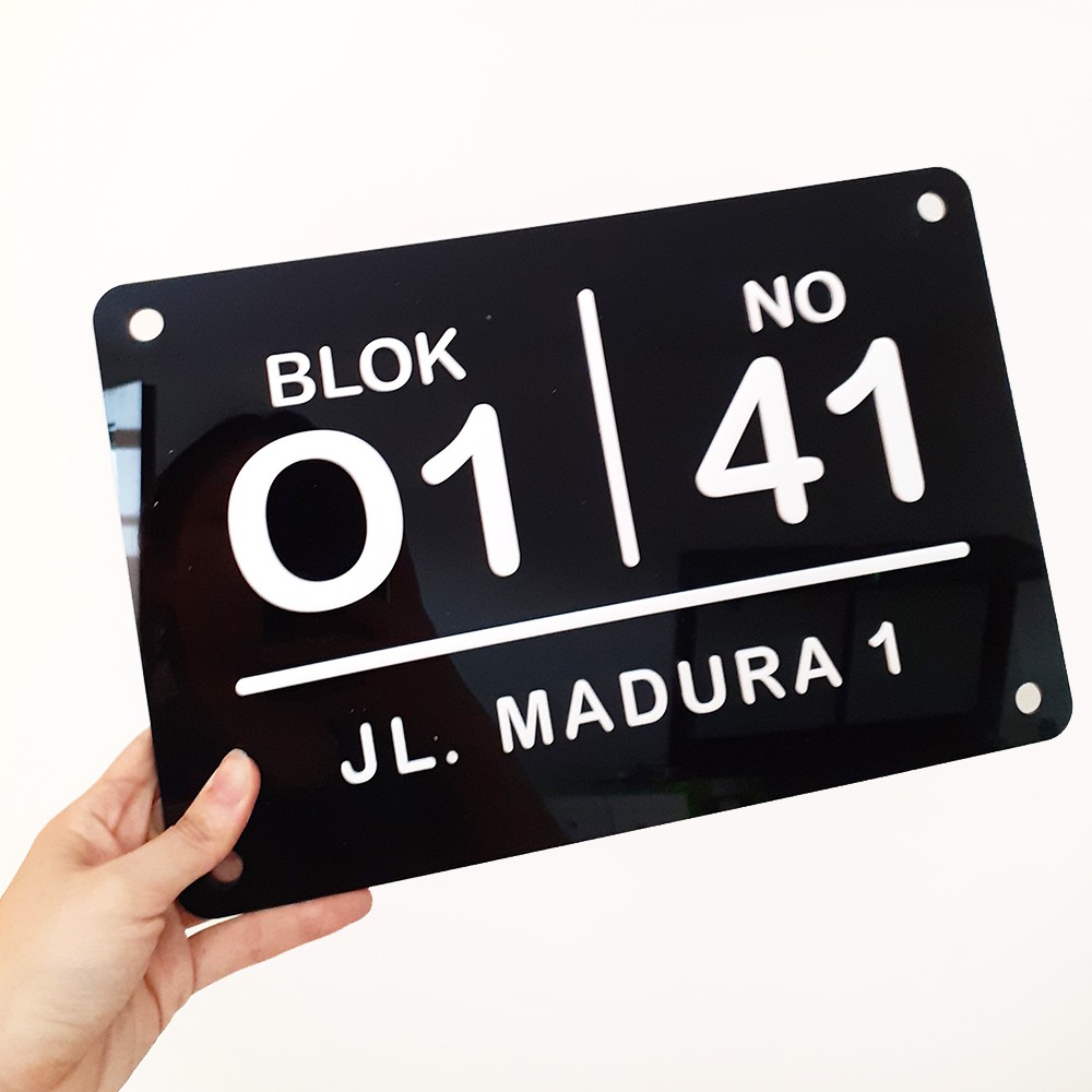 

Nomor Rumah Acrylic 30x20cm (07)
