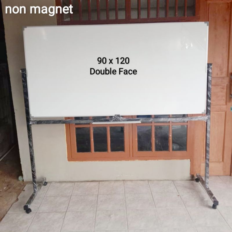 

Whiteboard double face standing 90 x 120 cm