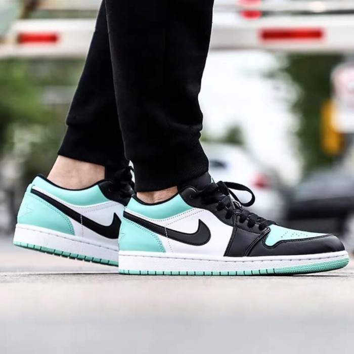 jordan 1 low emerald
