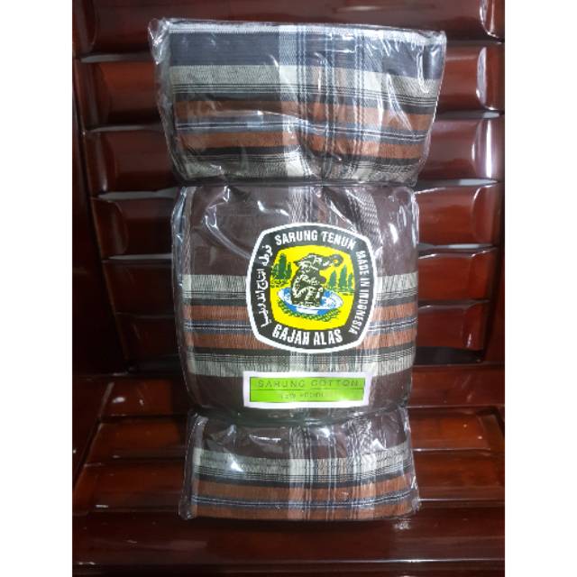 Sarung Tenun Gajah Alas [1/2 kodi]