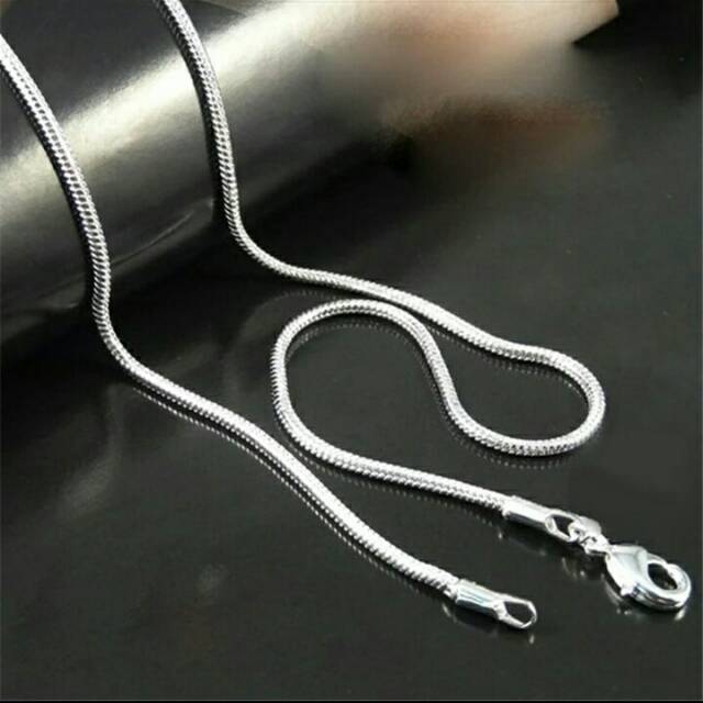 Kalung Titanium Silver pipih