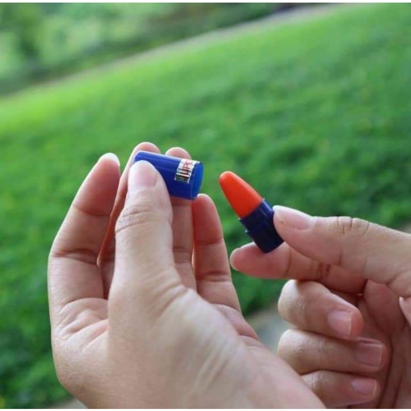 lipstik jupon (pelembab bibir kering-pemutih bibir hitam-serum bibir hitam)