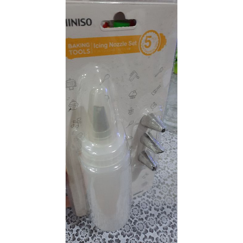 

Icing nozzle set 5pcs/Icing tools/alat hias/alat cake/cake icing/miniso/daiso