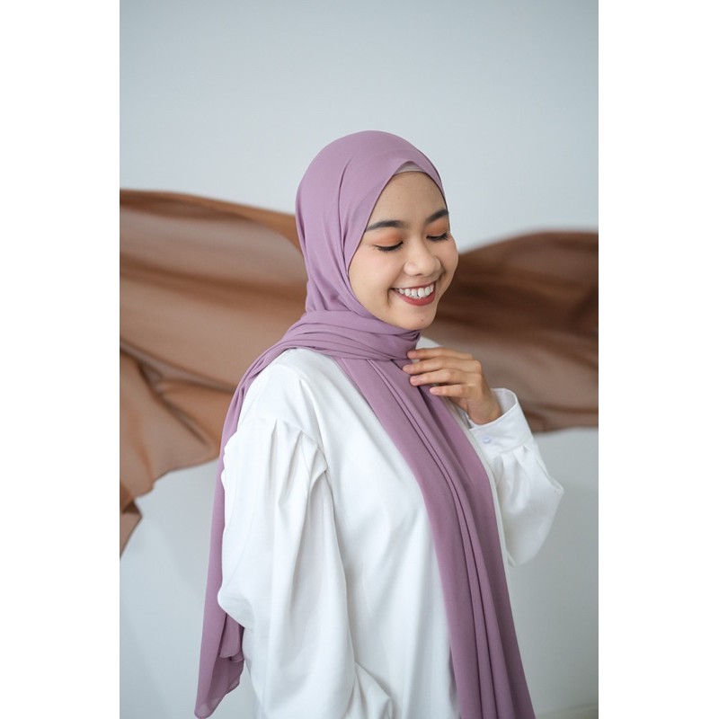 Hprojects - Deejah Shawl (Phasmina Ceruty Armany)