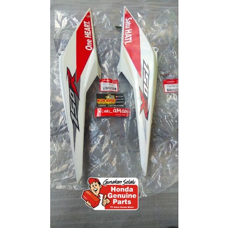 COVER BODY BELAKANG KIRI KANAN +STIKER  SONIC 150 WARNA MERAH PUTIH 100%ORIGINAL AHM