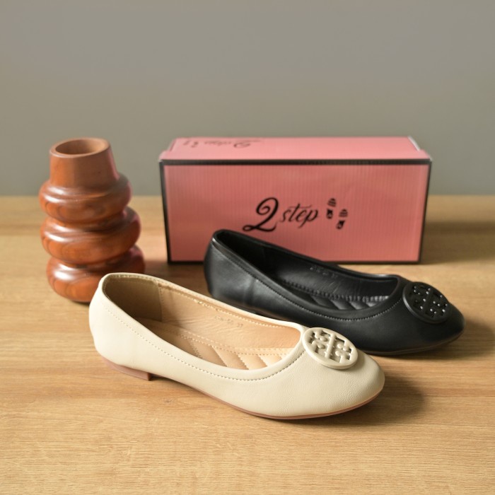 2 Step DARA- Sepatu Flat shoes wanita import fashion XIN-50
