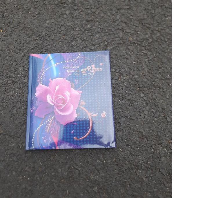 

Depan Album Kertas 4R Plastik Isi 40 Foto
