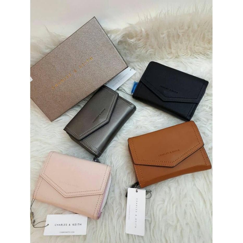 DOMPET LIPAT CHARLES AND KEITH ORIGINAL