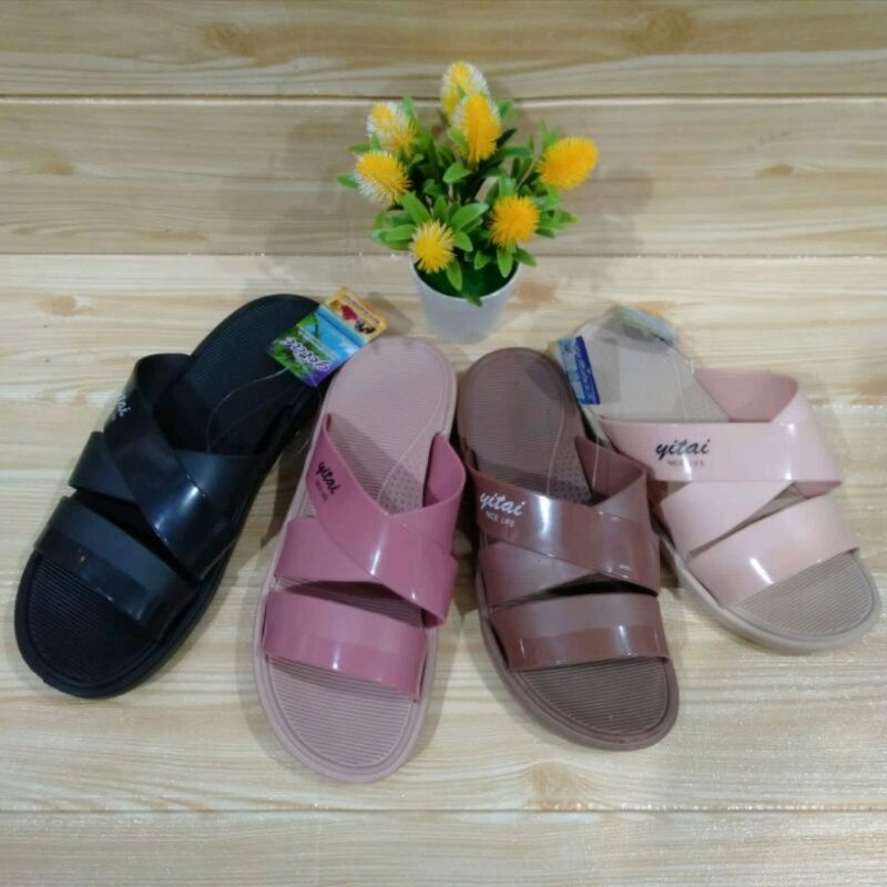 Sandal Selop Jelly Karet Wanita Yitai 628 36-40 (DL)