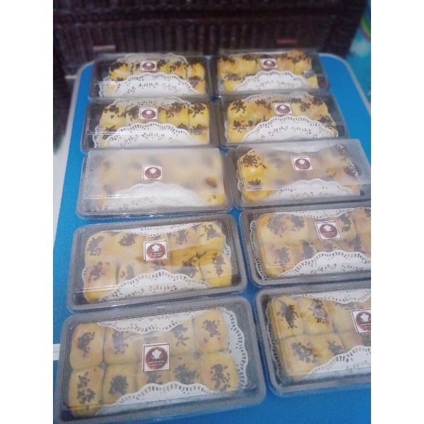 

Bolen Pisang cokelat, keju atau cokelat keju