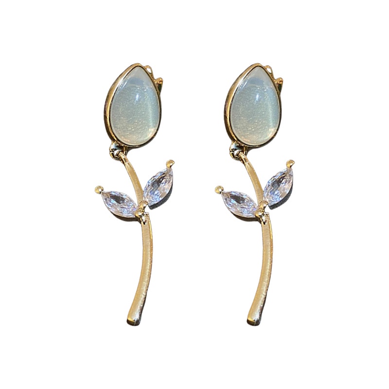 Anting Tusuk Model Bunga Tulip Trendy Untuk Wanita
