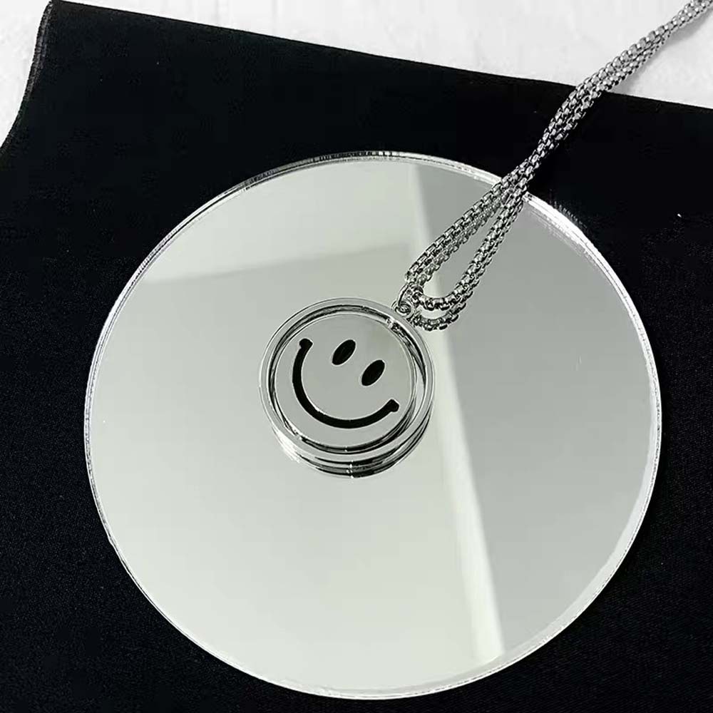 Needway  Personality Circle Necklaces Harajuku Fashion Jewelry Clavicle Chain Smiley Face Hiphop Men OT Buckle Rotation For Women Choker