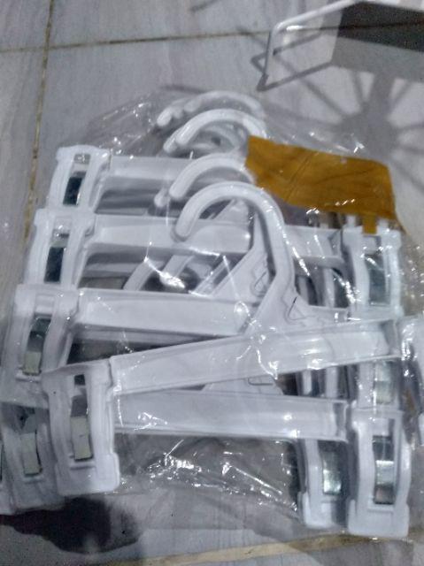 Hanger Jepit Anak 20 Cm Hijab (bf) / Gantungan Celana Dan Hijab 20 Cm