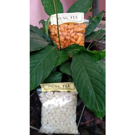 

cimol kering khas garut