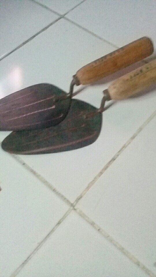 Sendok Semen # Galur / Baja Per Pcs