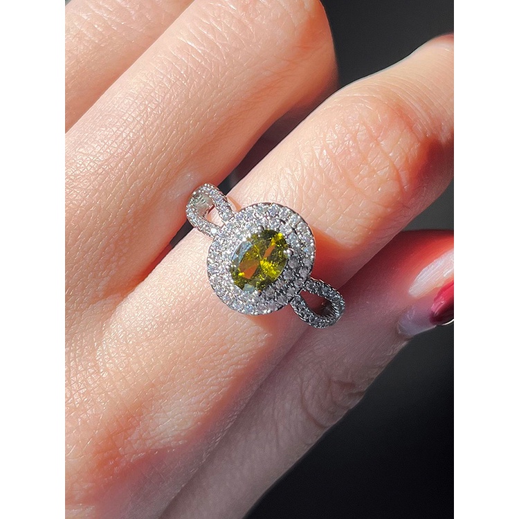 Cincin Wanita Hias Cubic Zirconia Warna Hijau Zaitun Gaya Unik / Elegan Untuk Pesta / Pernikahan