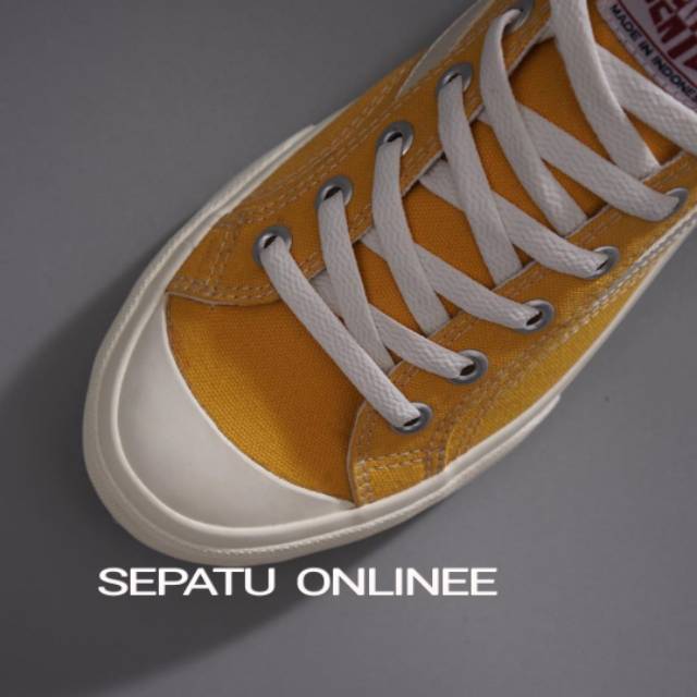 Sepatu Ventela Public Low Yellow