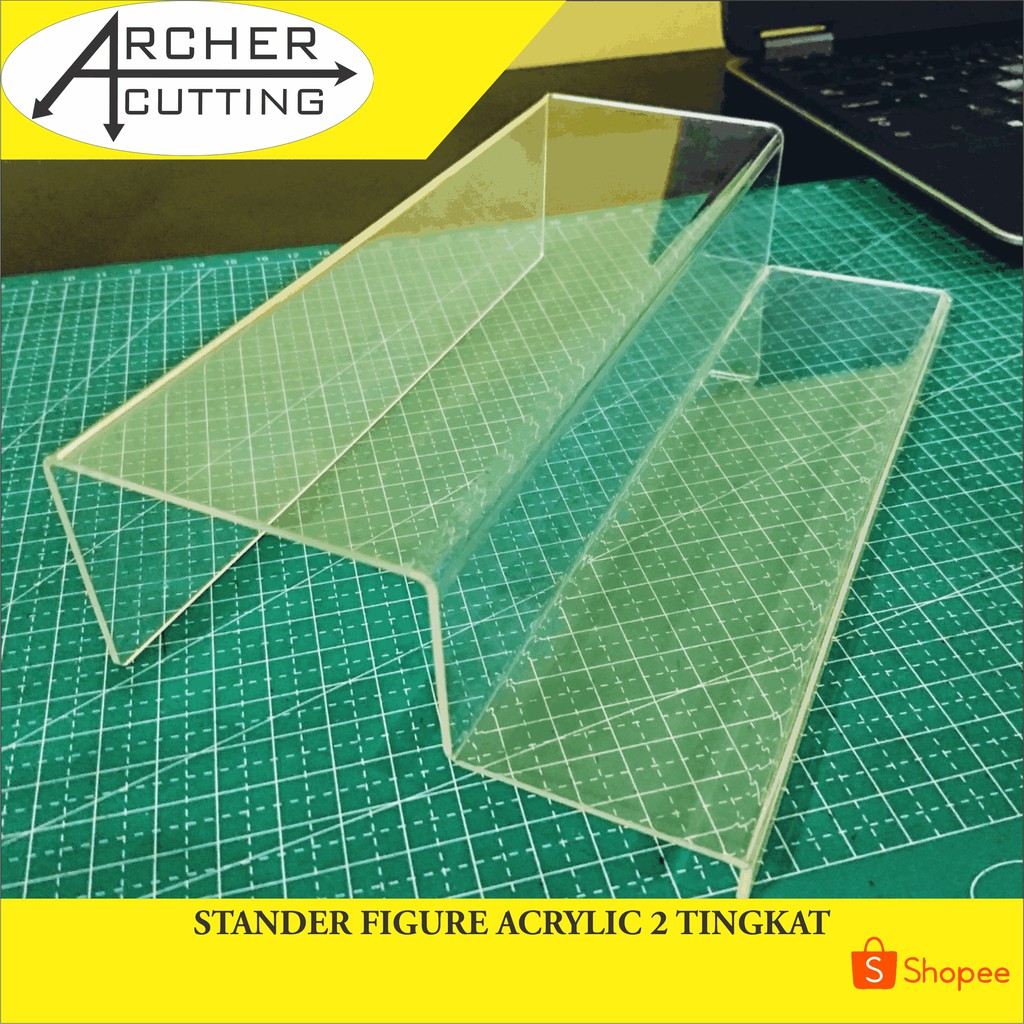 STANDER / STAND DISPLAY FIGURE AKRILIK 2 TINGKAT TANGGA AKRILIK