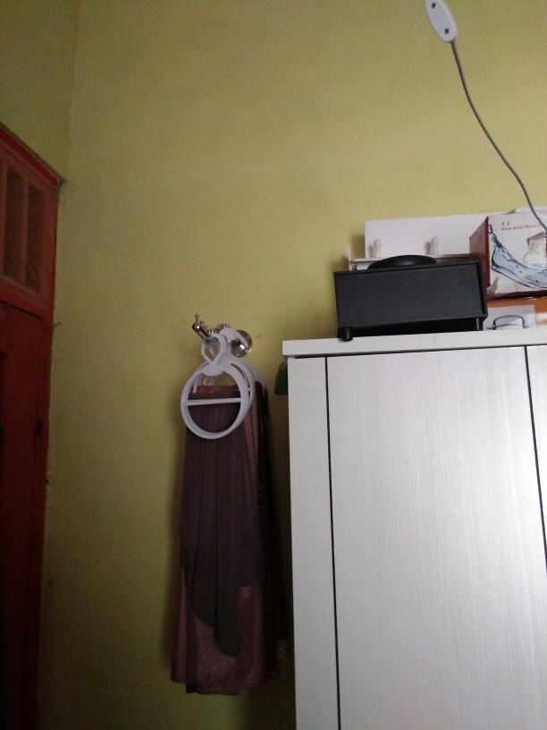 Hanger Jilbab Bulat /  Gantungan Hanger Kerudung