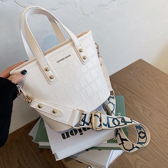 (2PC BISA IKG)GTBI99884288 New Arrival  !!!  Tas Selempang  Tas Wanita Import  Premium Terbaru