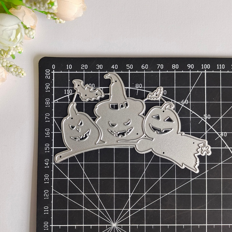 Cetakan Stensil Cutting Dies Motif Labu Halloween Bahan Metal Untuk Scrapbook / Craft DIY