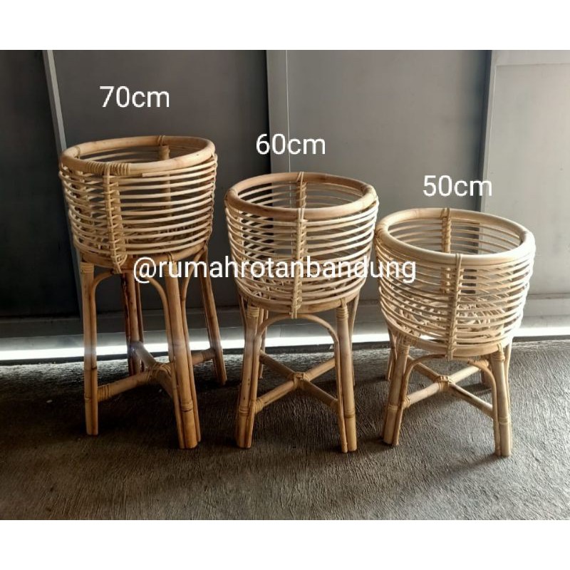 Standing pot rotan kaki diameter 35cm