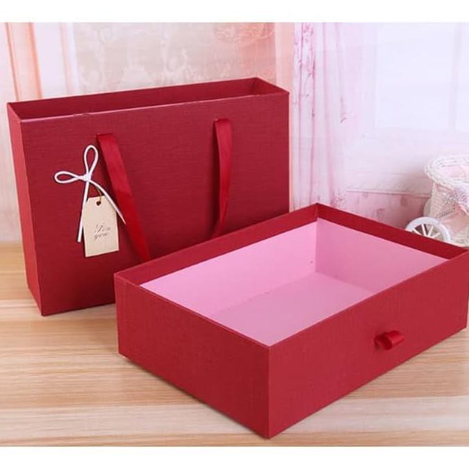 

Gift Box / Hard Case Box / Hampers Red Besar / Bridesmaid Tokotaraka94