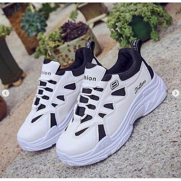 Sepatu Sneakers 859