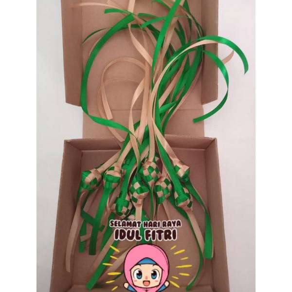 

Ketupat Pita Mini Satin 12 pcs / Hiasan Pita Lebaran