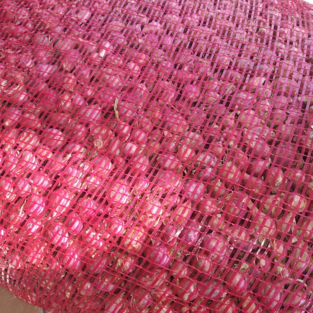 

Bawang merah mentah per Kg