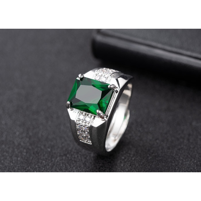 Cincin Emerald Sapphire Inlaid Zircon Dapat Disesuaikan Untuk Pria